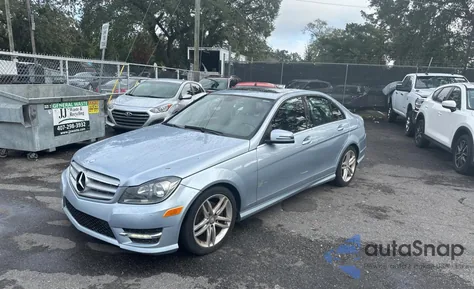 2013 Mercedes-Benz C 250 from USA, damaged, VIN WDDGF4HB9DA785179